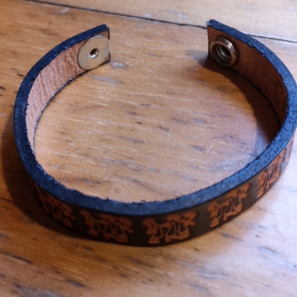 Leather bracelet - Picture 3 of 4
